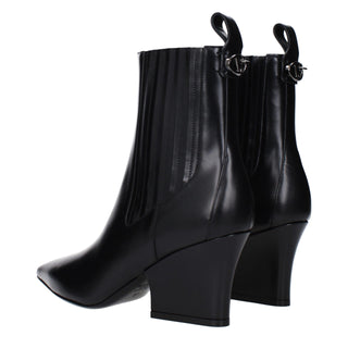 Botines de cuero negro