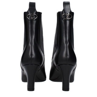 Botines de cuero negro