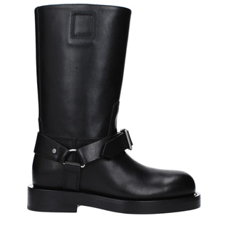 Botas de cuero negro