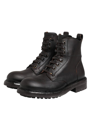 Botas marrón oscuro de cuero con cordones hasta media pantorrilla