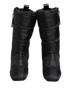 Schwarze, wattierte, wadenhohe Stiefel mit Logoabsatz