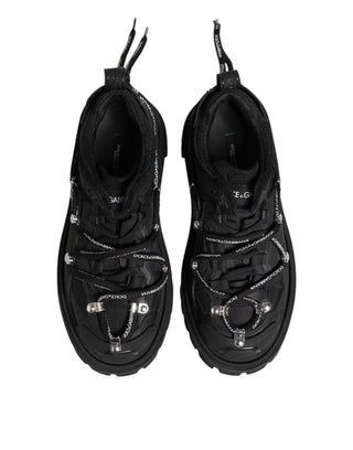 Zapatillas negras bajas con cordones para trekking