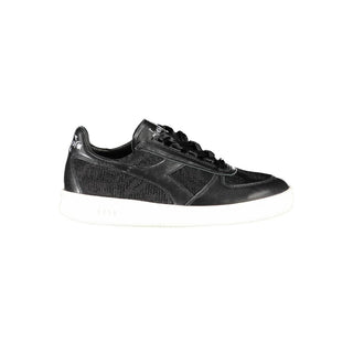 Zapatillas negras de cuero para mujer