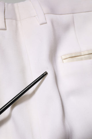 Weiße, schmal geschnittene Business-Hose aus Polyester