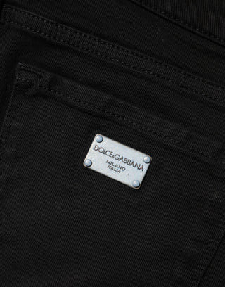 Schwarze figurbetonte Jeans aus Baumwolle mit mittelhohem Bund