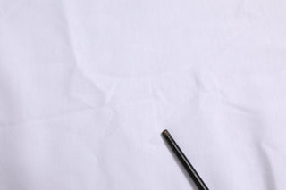 Weißes kurzärmliges Oberteil mit DG-Logo-Print