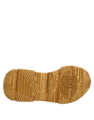 Zapatillas blancas de cuero DAYMASTER con detalles dorados  
