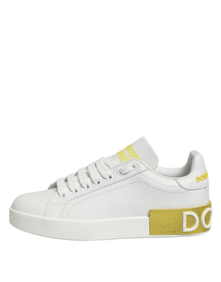 Zapatillas blancas y amarillas de cuero de corte bajo