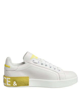 Zapatillas blancas y amarillas de cuero de corte bajo