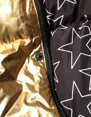 Goldfarbene Steppjacke mit Kapuze und durchgehendem Reißverschluss