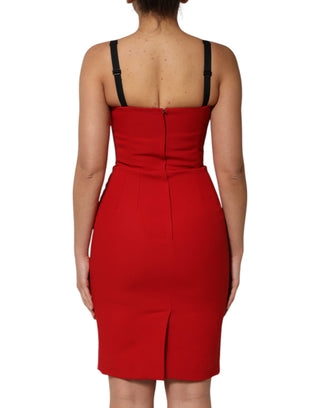 Vestido ajustado tipo sheath rojo elástico hasta la rodilla