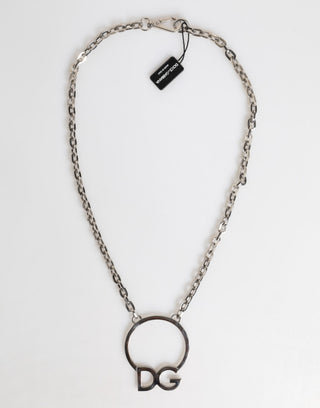 Collar para hombre con cadena de latón tono plata y colgante con logo DG