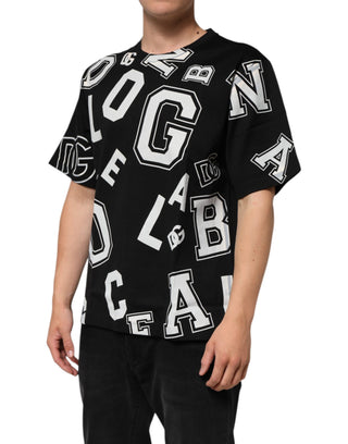 Schwarzes T-Shirt mit Buchstabenprint und kurzen Ärmeln aus Baumwolle