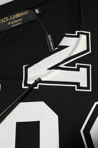 Schwarzes T-Shirt mit Buchstabenprint und kurzen Ärmeln aus Baumwolle