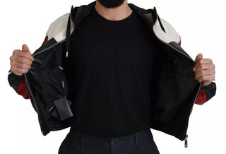 Chaqueta blusón con capucha de cuero negro