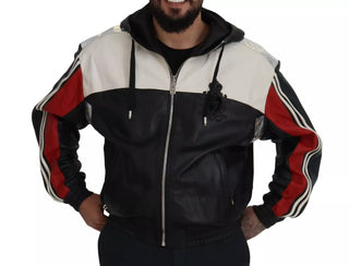 Chaqueta blusón con capucha de cuero negro