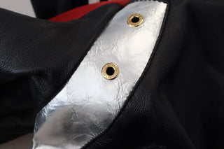 Chaqueta blusón con capucha de cuero negro