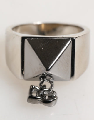 Silberfarbener Pyramiden-DG-Logo-Ring aus echtem Messing