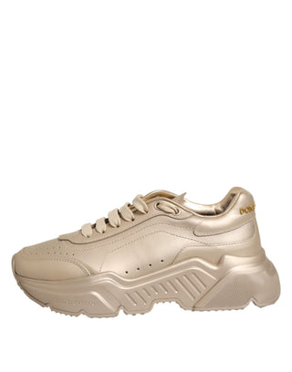Zapatillas Daymaster de cuero dorado para mujer