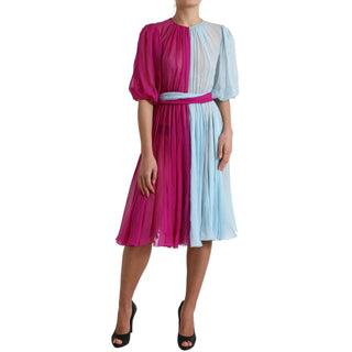 Hellblaues Seiden-Midikleid, zweifarbig