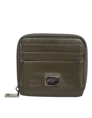 Militärgrünes Leder-Kartenetui mit Logo-Plakette und Münzfach