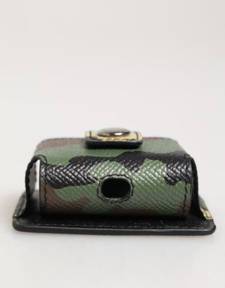 Funda para Airpods con accesorio metálico de cuero camuflaje multicolor