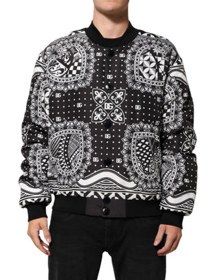 Schwarz-weiße Bomberjacke mit Bandana-Print