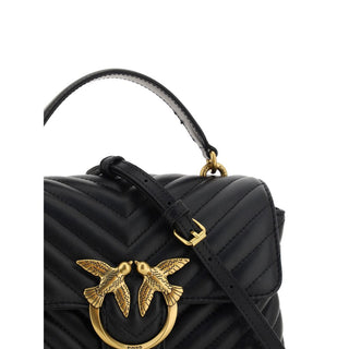 Handtasche aus schwarzem Kalbsleder (Bos Taurus)