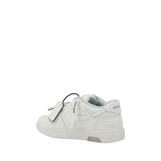 Abwesenheitsnotiz für Gehsneakers