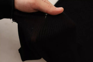 Schwarzer figurbetonter Rollkragenpullover