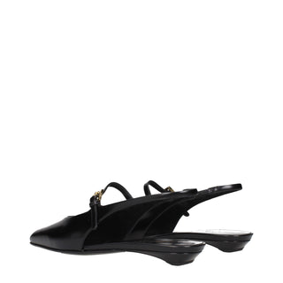 Sandalias planas de cuero negro