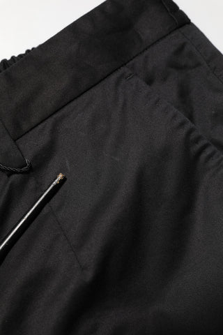 Schwarze Herren-Anzughose aus Baumwolle mit schmal zulaufendem Bein