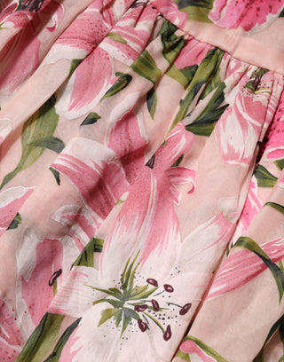 Rosa geblümtes ärmelloses Midikleid mit Lilienmuster