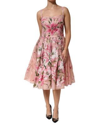 Rosa Baumwoll-Blumenkleid, ärmellos, in Falten gelegt