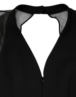 Schwarzes Minikleid mit V-Ausschnitt, Gürtel und transparenten Ärmeln