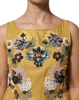Gelbes Seiden-Maxikleid mit Blumenstickerei