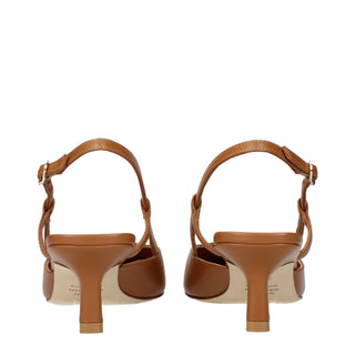 Braune Leder-Pumps mit mittlerem Absatz