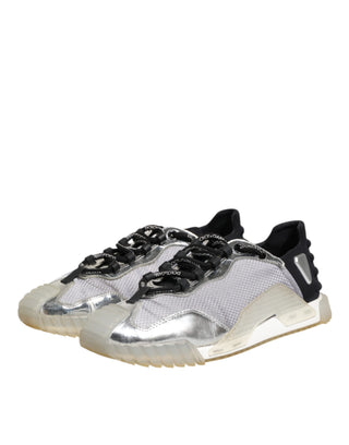 Mehrfarbige silberne Logo-Low-Top-NS1-Sneaker