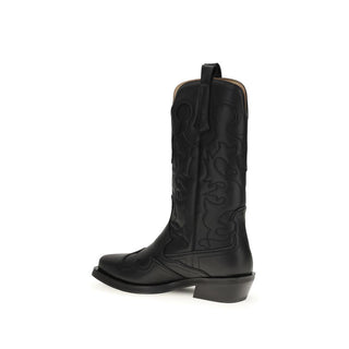 Schwarze Schnürstiefel aus recyceltem Leder
