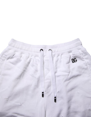 Weiße zerrissene lässige Bermudashorts mit mittlerer Bundhöhe