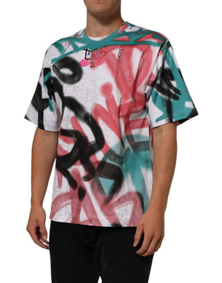 Weißes T-Shirt mit Graffiti-Print, Rundhalsausschnitt und kurzen Ärmeln