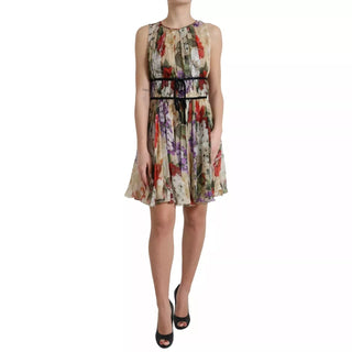 Vestido corto A-line sin mangas beige con estampado floral