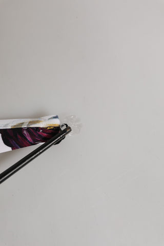 Bikini-Oberteil mit Neckholder und weißem Blumenmuster
