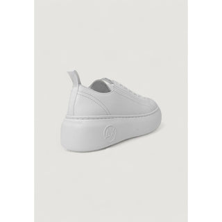 Zapatillas blancas de plataforma de cuero