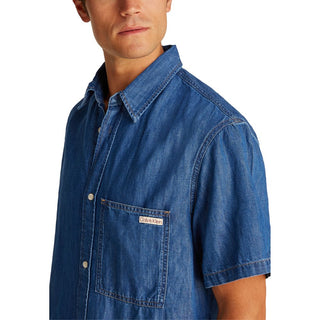 Blaues Jeanshemd