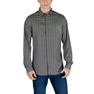 Camisa negra de algodón con estampado