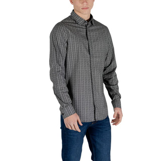 Camisa negra de algodón con estampado