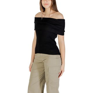 Schwarzer Polyester-Body