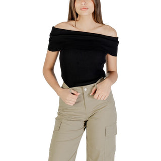 Schwarzer Polyester-Body