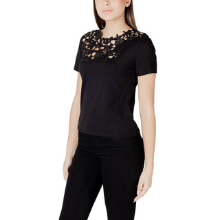 Schwarzes Baumwoll-T-Shirt